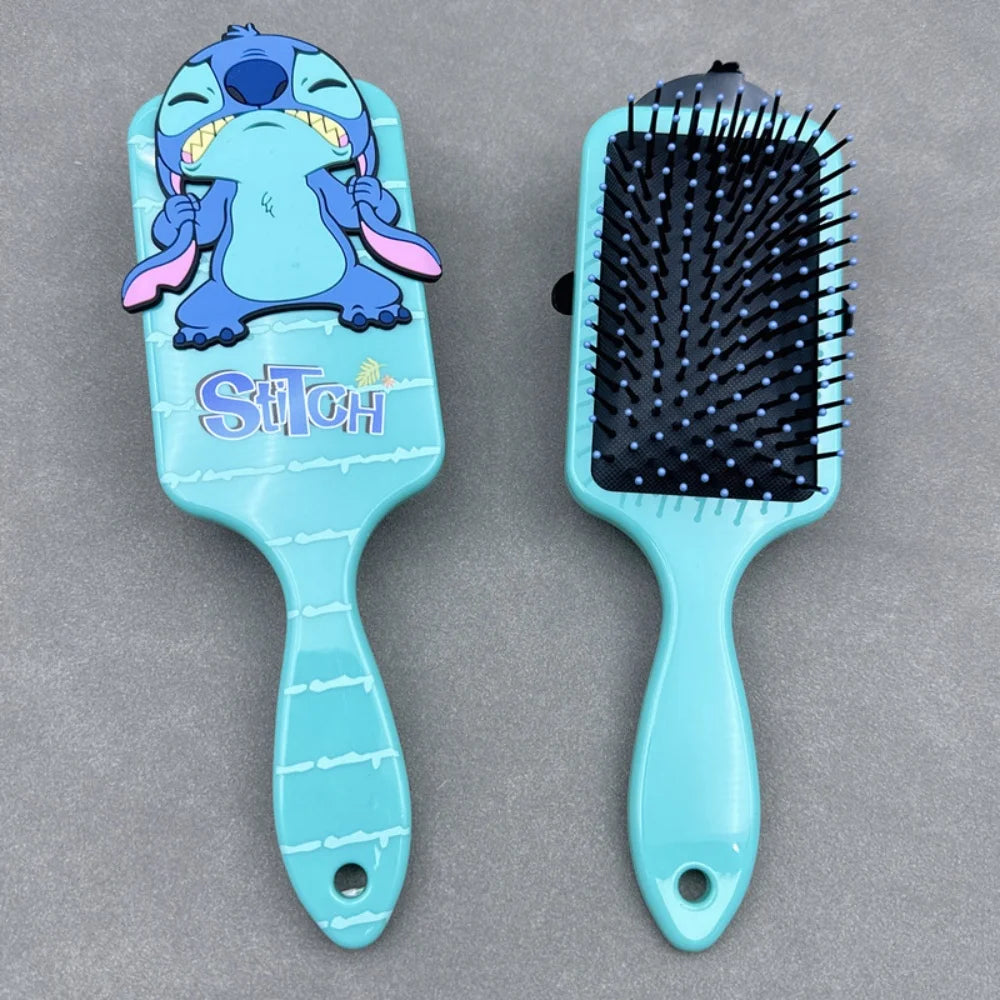đ©” SĂ©rie de brosses Stitch 2025 đ©” brosse Ă coussin dâair cartoon avec aiguilles arrondies â idĂ©al pour les enfants, les filles et les Ă©tudiantes đ Un cadeau adorable et pratique pour des cheveux doux et sans nĆuds đ«