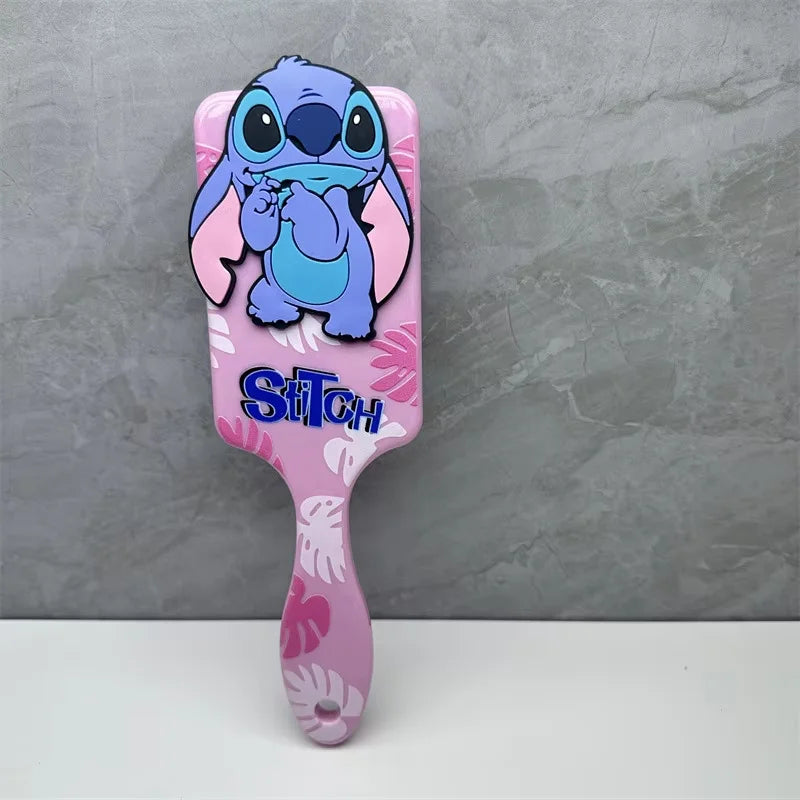 🩵 Série de brosses Stitch 2025 🩵 brosse à coussin d’air cartoon avec aiguilles arrondies – idéal pour les enfants, les filles et les étudiantes 🎀 Un cadeau adorable et pratique pour des cheveux doux et sans nœuds 💫