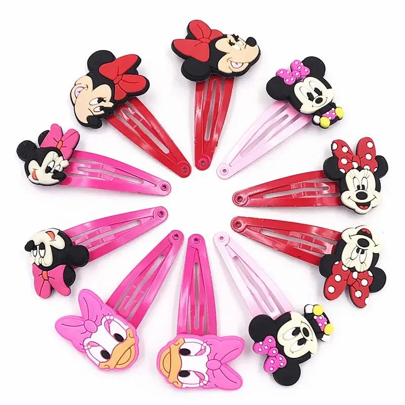 🎀 Lot de 10 pinces à cheveux Disney Mickey & Minnie 🎀 Pinces en PVC avec nœud à pois, style cartoon. Accessoires adorables pour filles — parfaits pour offrir ou compléter une tenue ! 💖