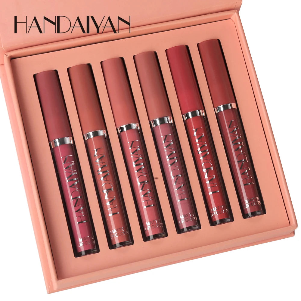 💄 Coffret HANDAIYAN – 6 Rouges à Lèvres Mat Longue Tenue 💋
Couleur intense, anti-transfert et résistante toute la journée ✨
