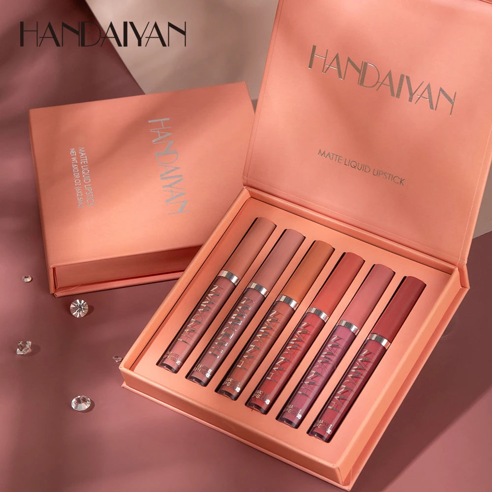 💄 Coffret HANDAIYAN – 6 Rouges à Lèvres Mat Longue Tenue 💋
Couleur intense, anti-transfert et résistante toute la journée ✨