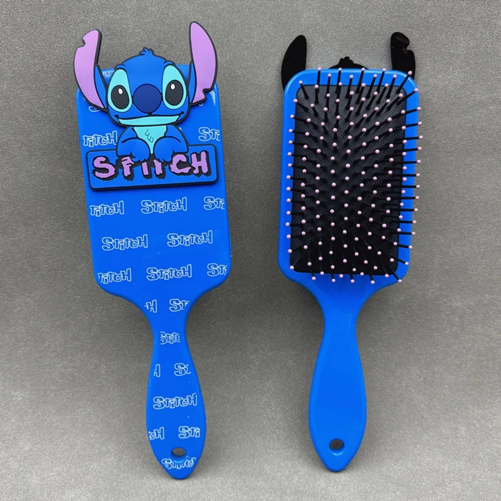 🩵 Série de brosses Stitch 2025 🩵 brosse à coussin d’air cartoon avec aiguilles arrondies – idéal pour les enfants, les filles et les étudiantes 🎀 Un cadeau adorable et pratique pour des cheveux doux et sans nœuds 💫